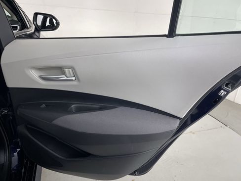 Used 2020 Toyota Corolla LE image 21