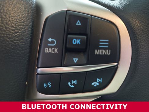 Used 2023 Ford Explorer XLT image 19