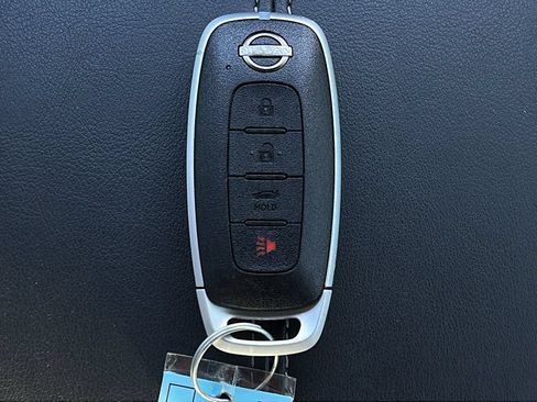 Used 2024 Nissan Sentra SV FWD image 9