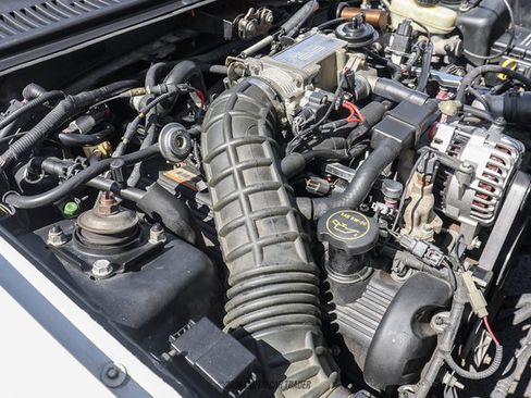 Used 2004 Ford Mustang GT RWD image 23