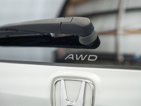 Used 2025 Honda CR-V EX image 9