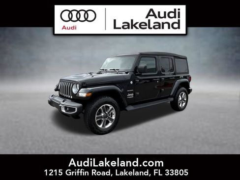 Used 2022 Jeep Wrangler Unlimited Sahara AWD/4WD image 1