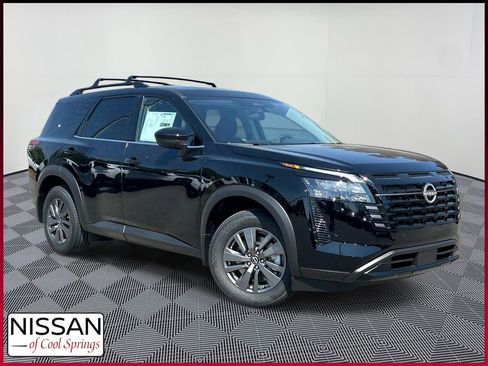 New 2026 Nissan Pathfinder SV w/ SV Premium Package FWD image 1