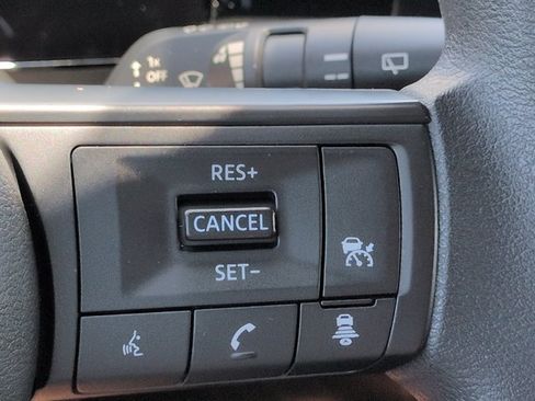 Used 2025 Nissan Kicks SV FWD image 25