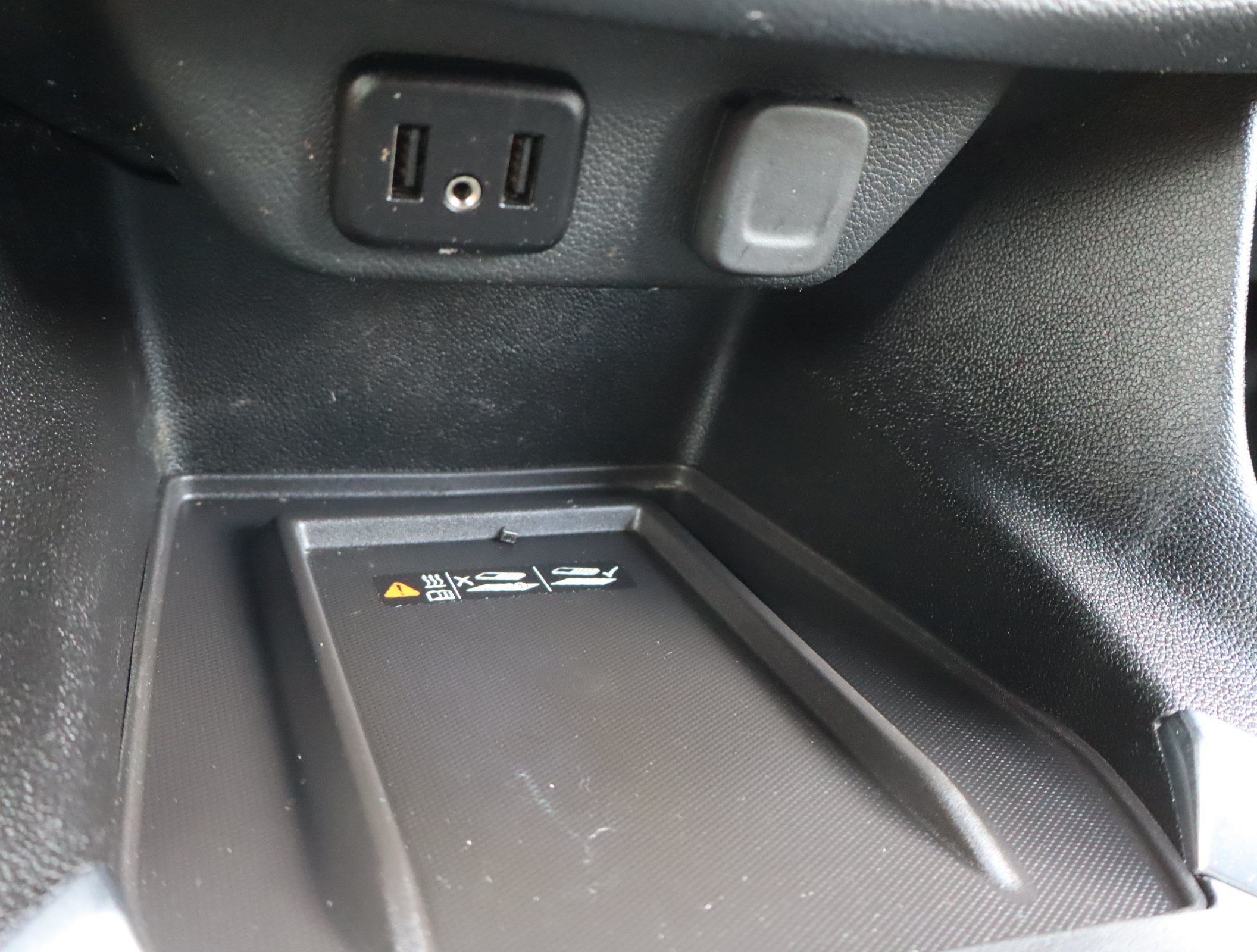 Used 2023 Chevrolet Traverse LT FWD image 30