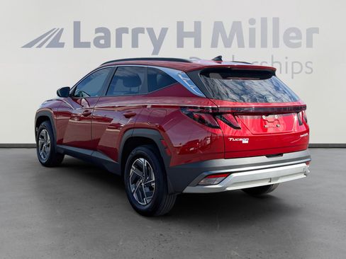 Used 2025 Hyundai Tucson Blue image 3