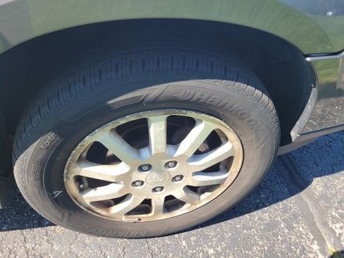 Used 2005 Buick Rendezvous CX image 9
