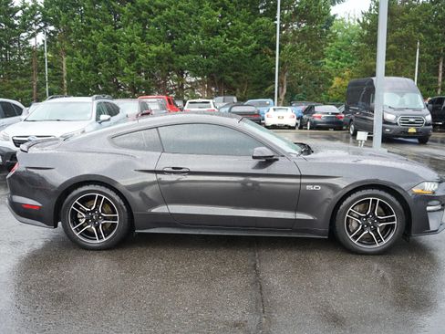 Used 2022 Ford Mustang GT RWD image 6