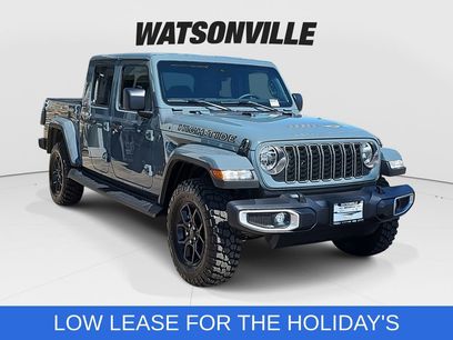 New 2025 Jeep Gladiator Willys