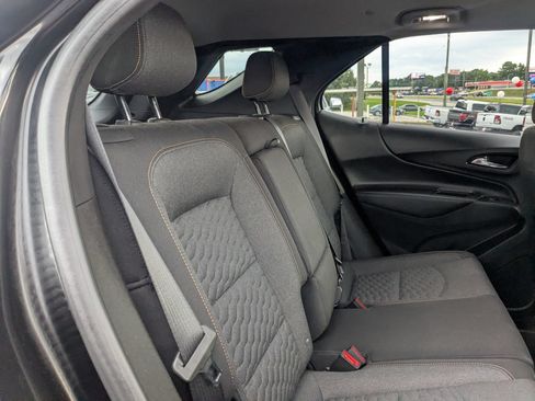 Used 2021 Chevrolet Equinox LT FWD image 24