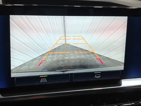 Used 2023 Chevrolet Silverado 1500 LT w/ Max Trailering Package image 7