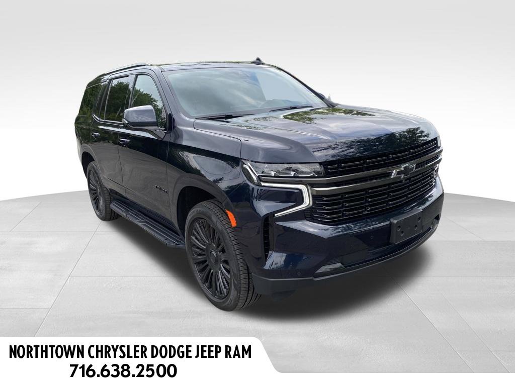 Used 2022 Chevrolet Tahoe RST w/ Sport Performance Package AWD/4WD image 2