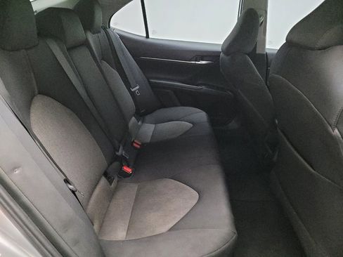 Used 2019 Toyota Camry LE FWD image 19