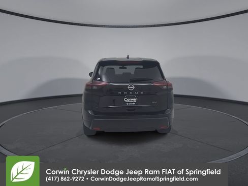 Used 2024 Nissan Rogue SV FWD image 13
