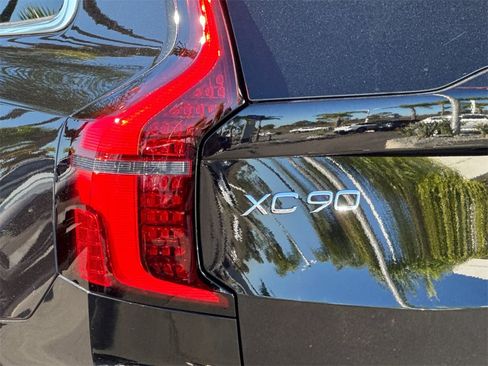 New 2026 Volvo XC90 T8 Plus image 27