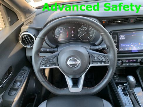 Used 2023 Nissan Kicks SR w/ SR Premium Package image 11