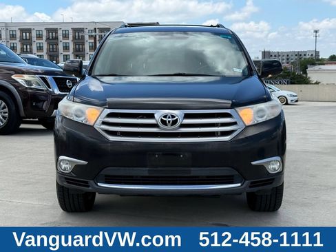 Used 2011 Toyota Highlander Limited w/ Tow Pkg AWD/4WD image 5