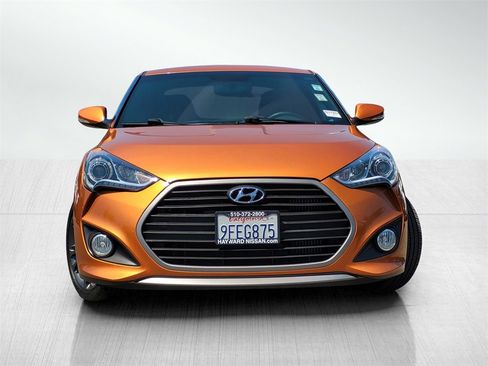Used 2016 Hyundai Veloster Turbo image 2