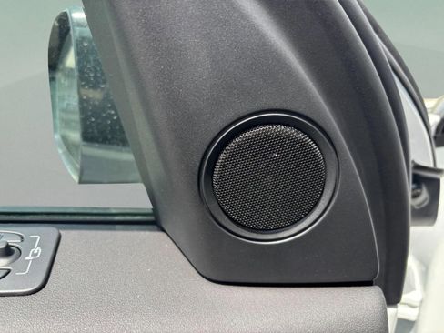 Used 2025 Land Rover Discovery Sport Dynamic SE image 33