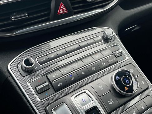 Used 2023 Hyundai Santa Fe SEL image 19