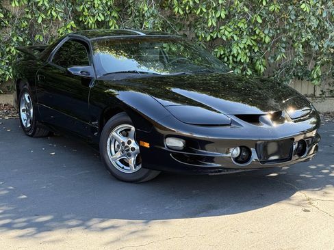 Used 1999 Pontiac Firebird Formula w/ Security Pkg image 1