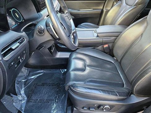 Used 2024 Hyundai Palisade Calligraphy image 16