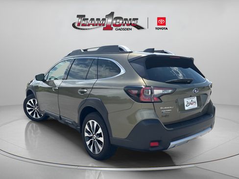 Used 2024 Subaru Outback Touring AWD/4WD image 5