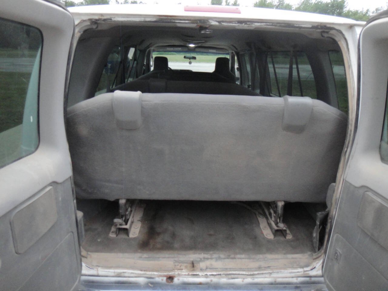 Used 2012 Ford E-350 and Econoline 350 XLT RWD image 14