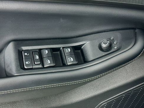 Certified 2023 Jeep Grand Cherokee Altitude image 27