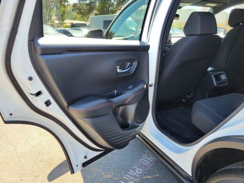 Used 2025 Honda HR-V Sport image 17