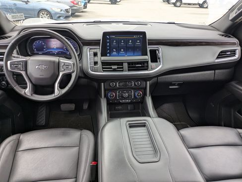 Certified 2024 Chevrolet Suburban Z71 w/ Luxury Package image 15
