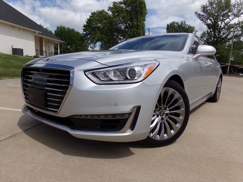 Used 2017 Genesis G90 5.0 Ultimate image 10