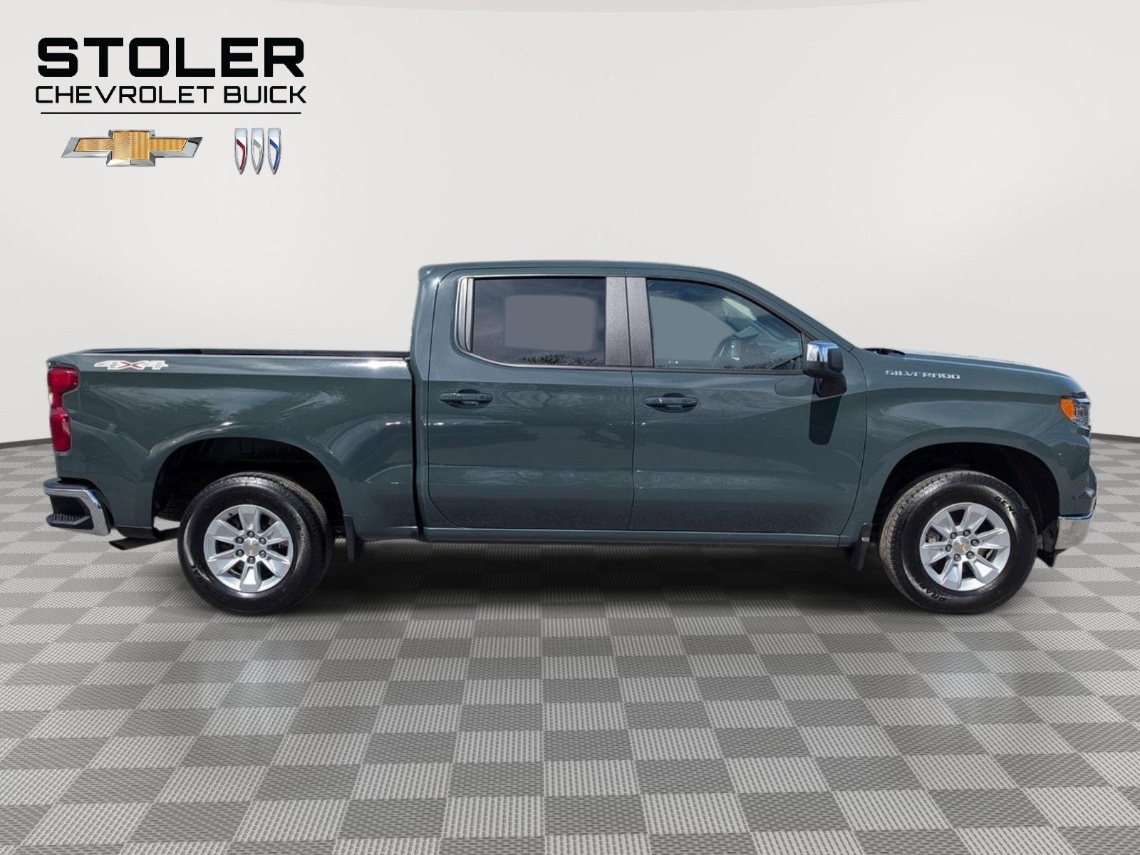 Used 2025 Chevrolet Silverado 1500 LT AWD/4WD image 6