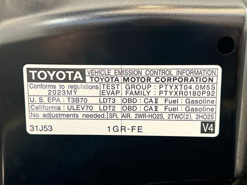 Used 2023 Toyota 4Runner SR5 Premium w/ Moonroof Package image 23