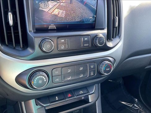 Certified 2022 Chevrolet Colorado LT w/ LT Convenience Package image 31