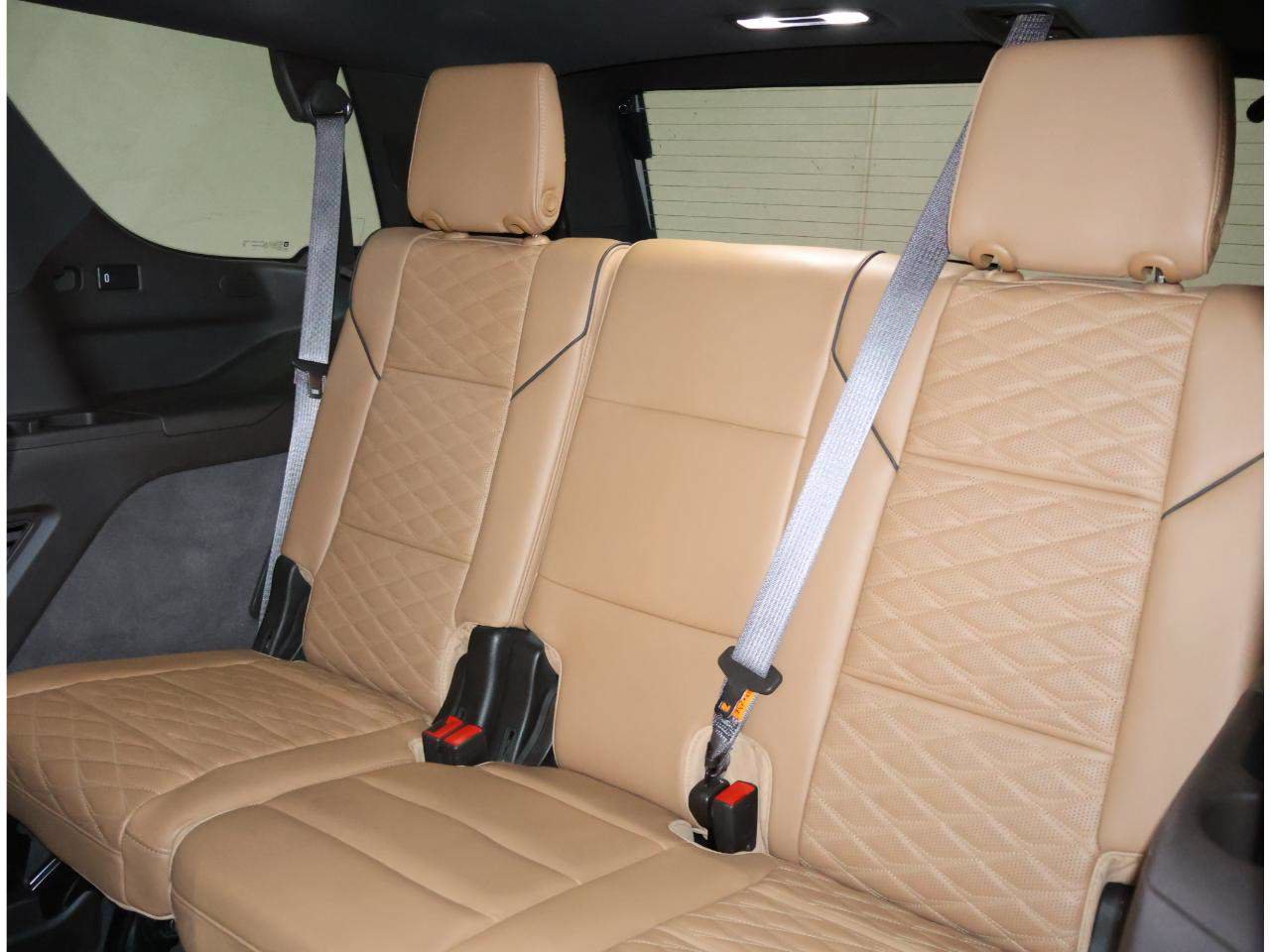 Used 2024 Cadillac Escalade Sport w/ LPO, ONYX Package AWD/4WD image 17