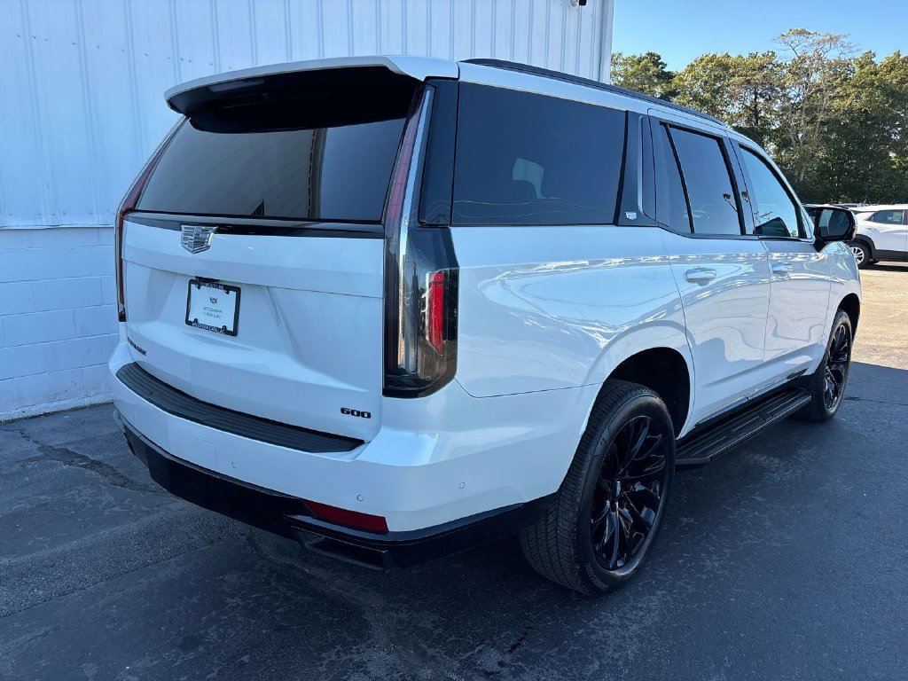 Used 2021 Cadillac Escalade Sport w/ LPO, ONYX Package AWD/4WD image 9