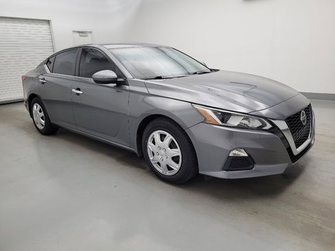 Used 2019 Nissan Altima 2.5 S FWD image 11