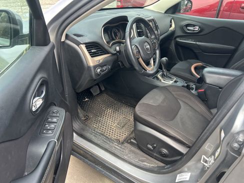 Used 2016 Jeep Cherokee Latitude w/ Comfort/Convenience Group image 13