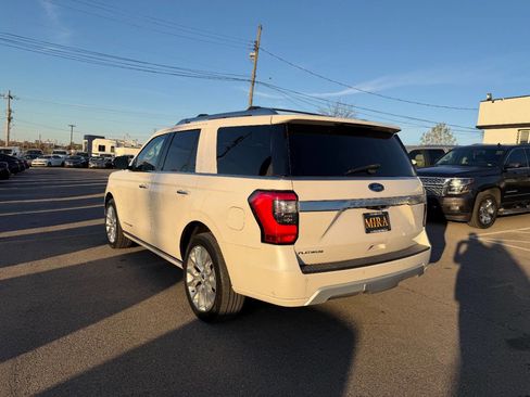 Used 2018 Ford Expedition Platinum image 8