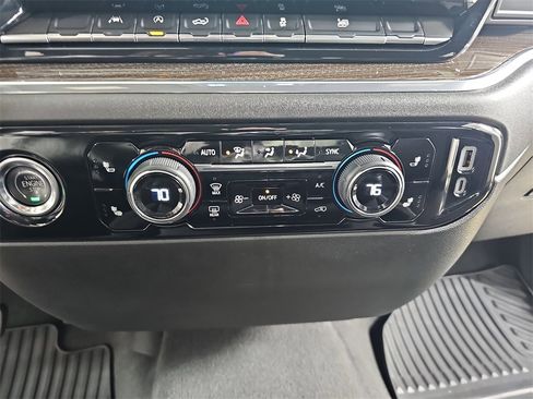 Used 2024 Chevrolet Silverado 1500 LT image 27