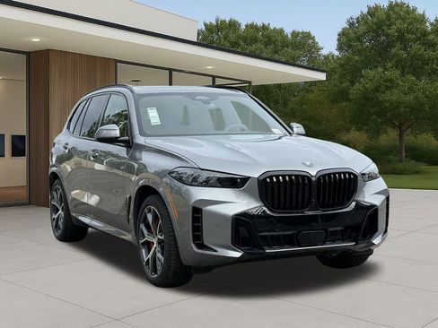 New 2026 BMW X5 xDrive50e w/ M Sport Package image 3
