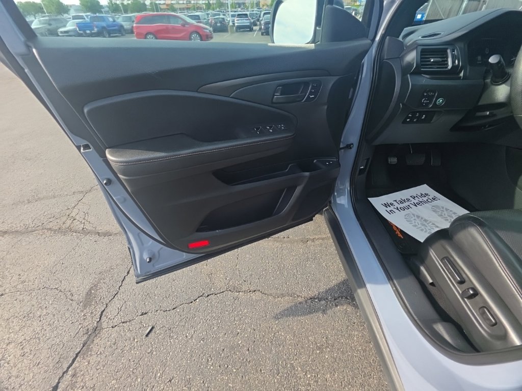 Used 2024 Honda Passport TrailSport image 13