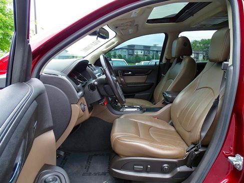 Used 2017 GMC Acadia Limited SLT FWD image 16
