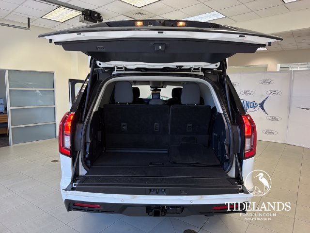 Certified 2025 Ford Expedition Active RWD image 11