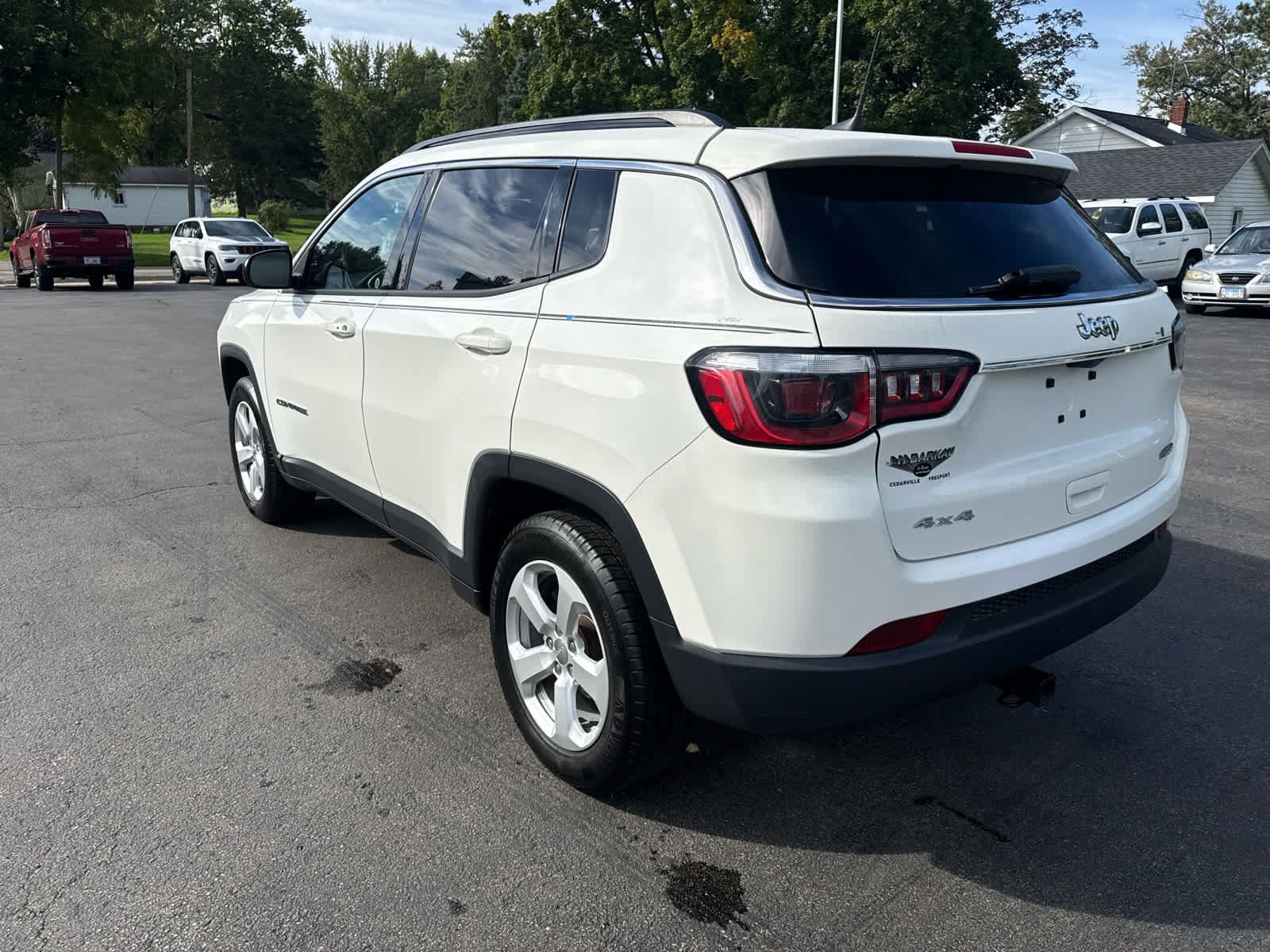 Used 2019 Jeep Compass Latitude w/ Popular Equipment Group AWD/4WD image 5