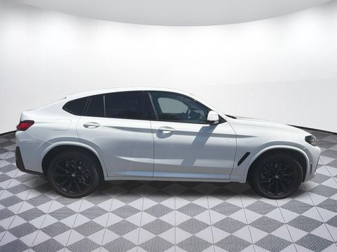 Used 2025 BMW X4 xDrive30i w/ Premium Package AWD/4WD image 8