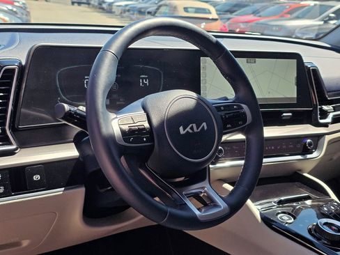 Used 2023 Kia Sportage EX image 19
