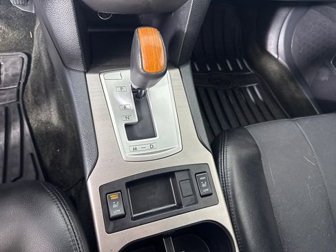Used 2013 Subaru Outback 2.5i Limited w/ Moonroof Pkg image 21