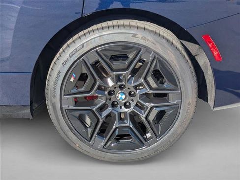 New 2026 BMW iX xDrive45 image 10